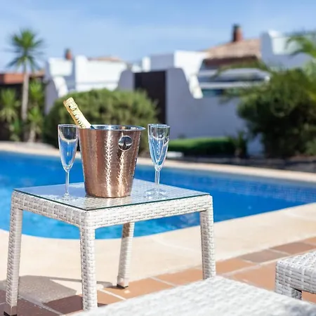 Rubi 19 Golf Private Pool By Holidays